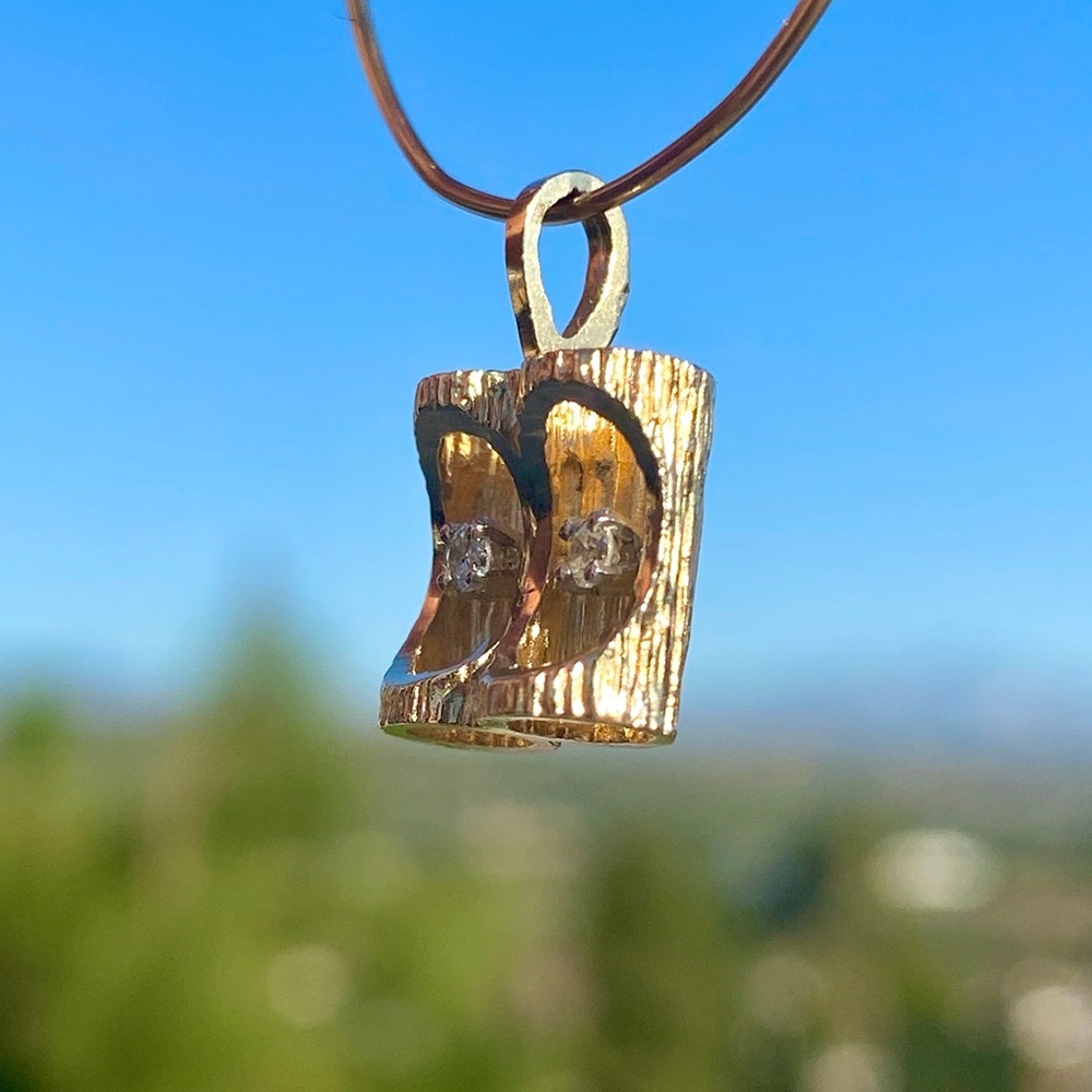 14K Real Yellow Gold Bark Finish Set with Genuine Diamonds Pendant - Picture 9 of 12